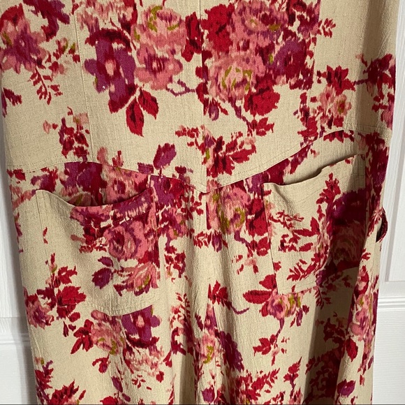 LOVELY FLORAL DRESS - Picture 11 of 15